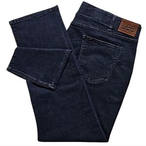 Lee Performance Series Extreme Motion Jeans. Men's Size: W42x32L.